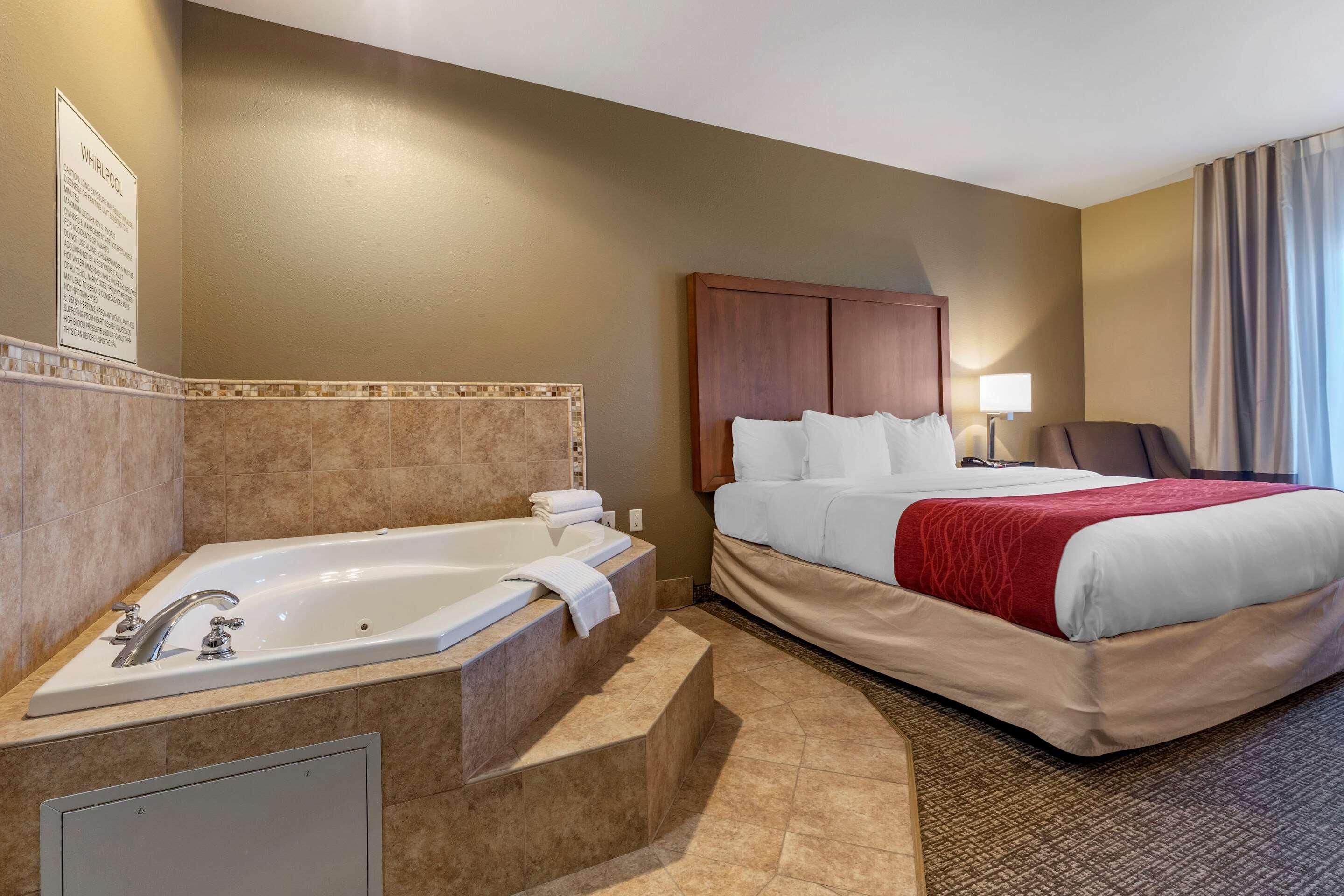 Comfort Inn & Suites Russellville I-40 Экстерьер фото