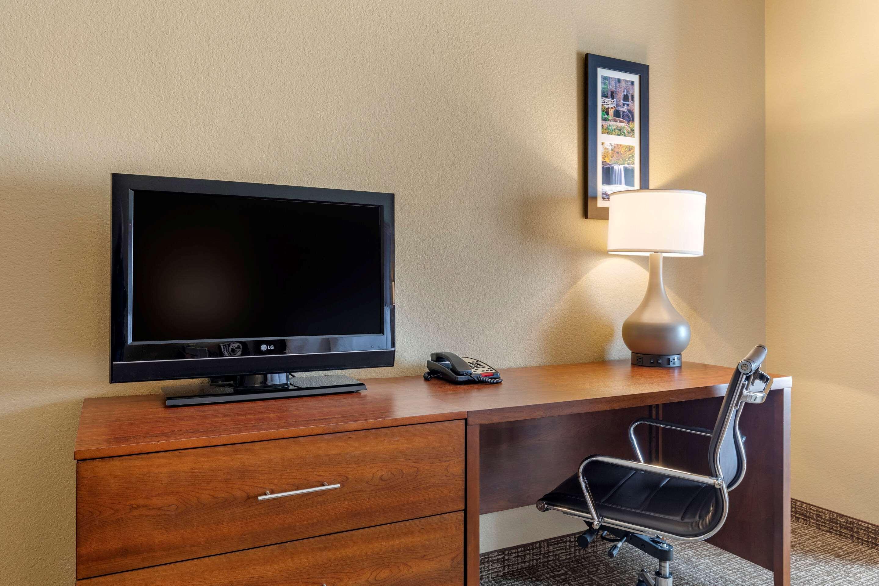 Comfort Inn & Suites Russellville I-40 Экстерьер фото