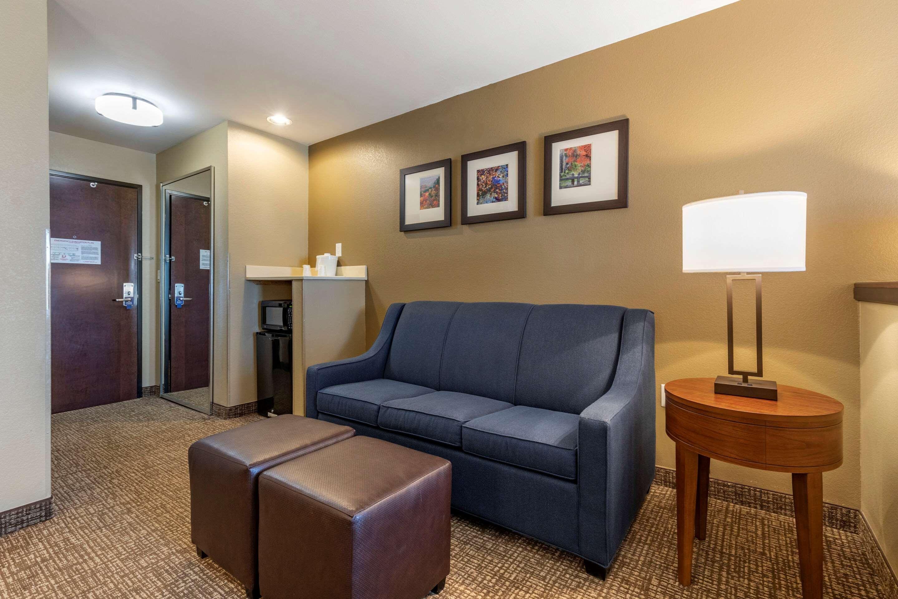 Comfort Inn & Suites Russellville I-40 Экстерьер фото