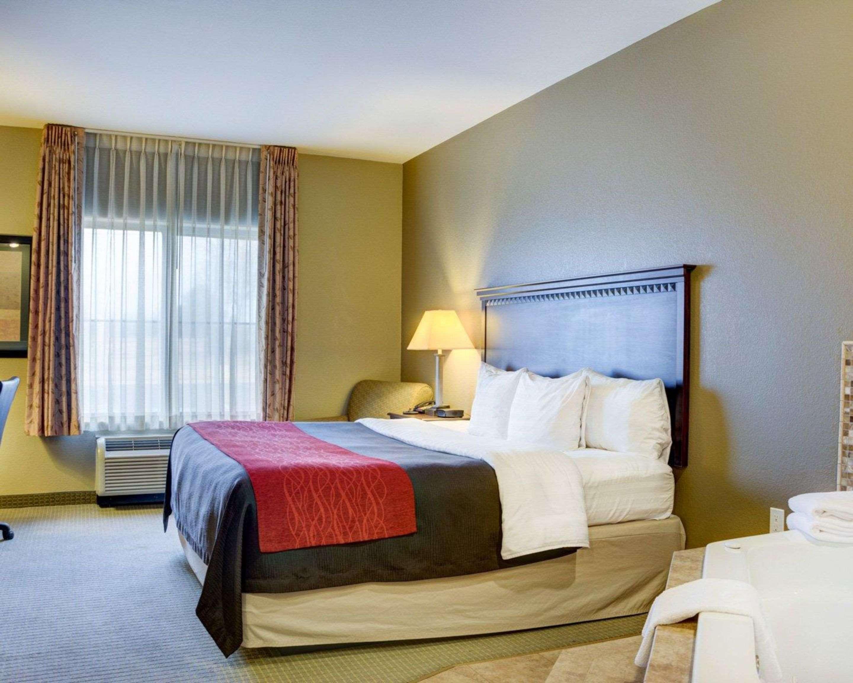 Comfort Inn & Suites Russellville I-40 Экстерьер фото