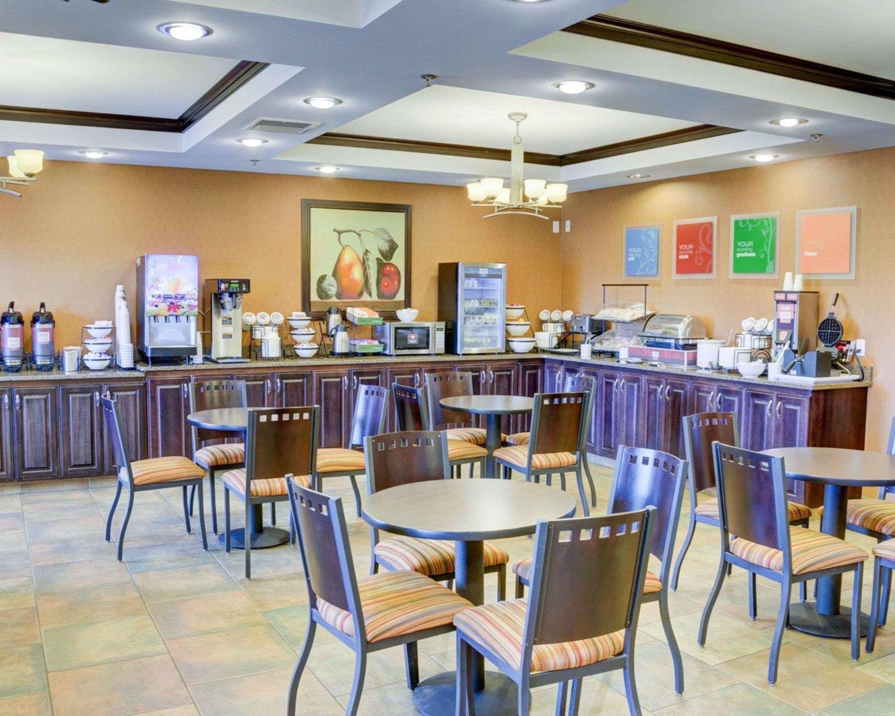 Comfort Inn & Suites Russellville I-40 Экстерьер фото