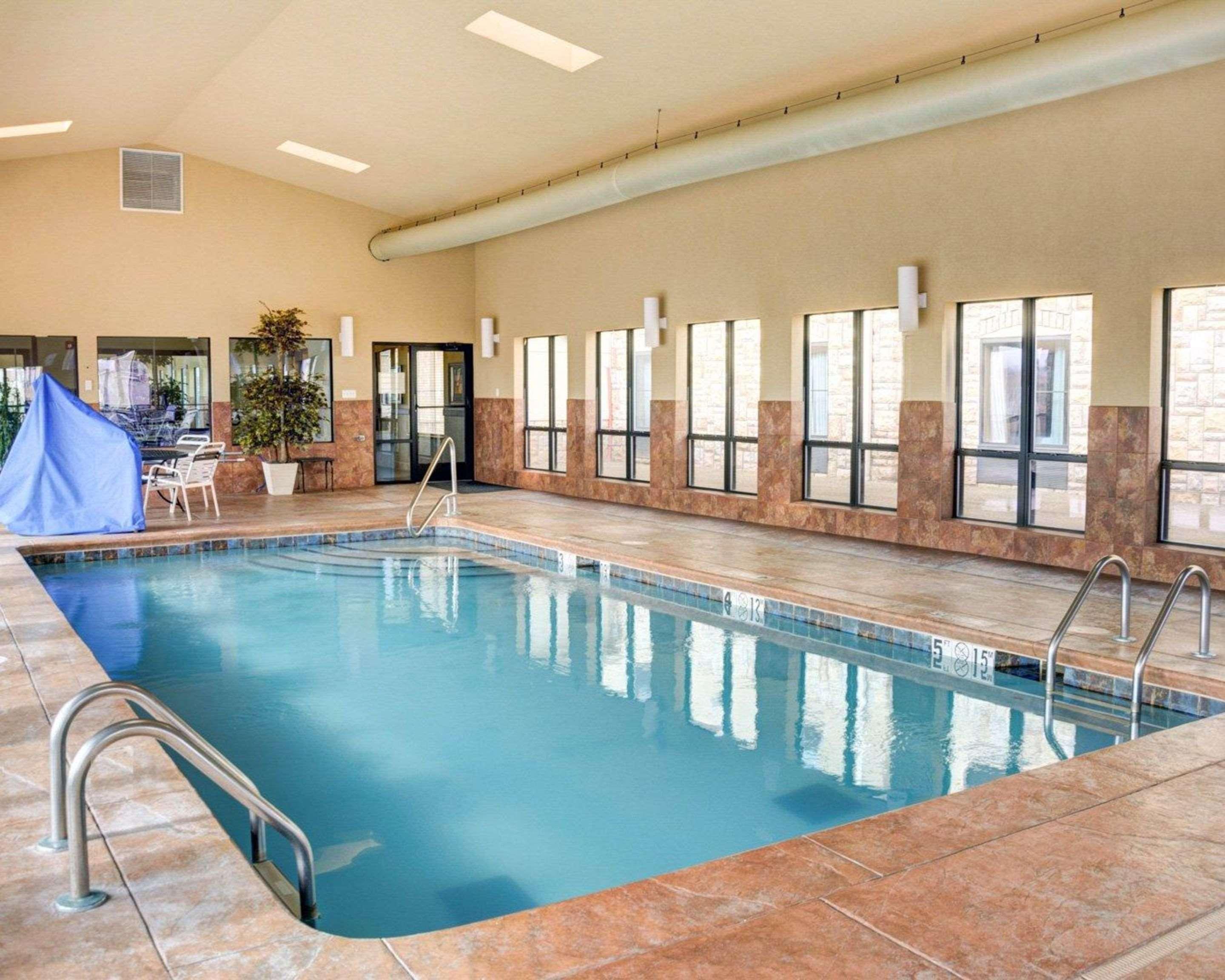 Comfort Inn & Suites Russellville I-40 Экстерьер фото