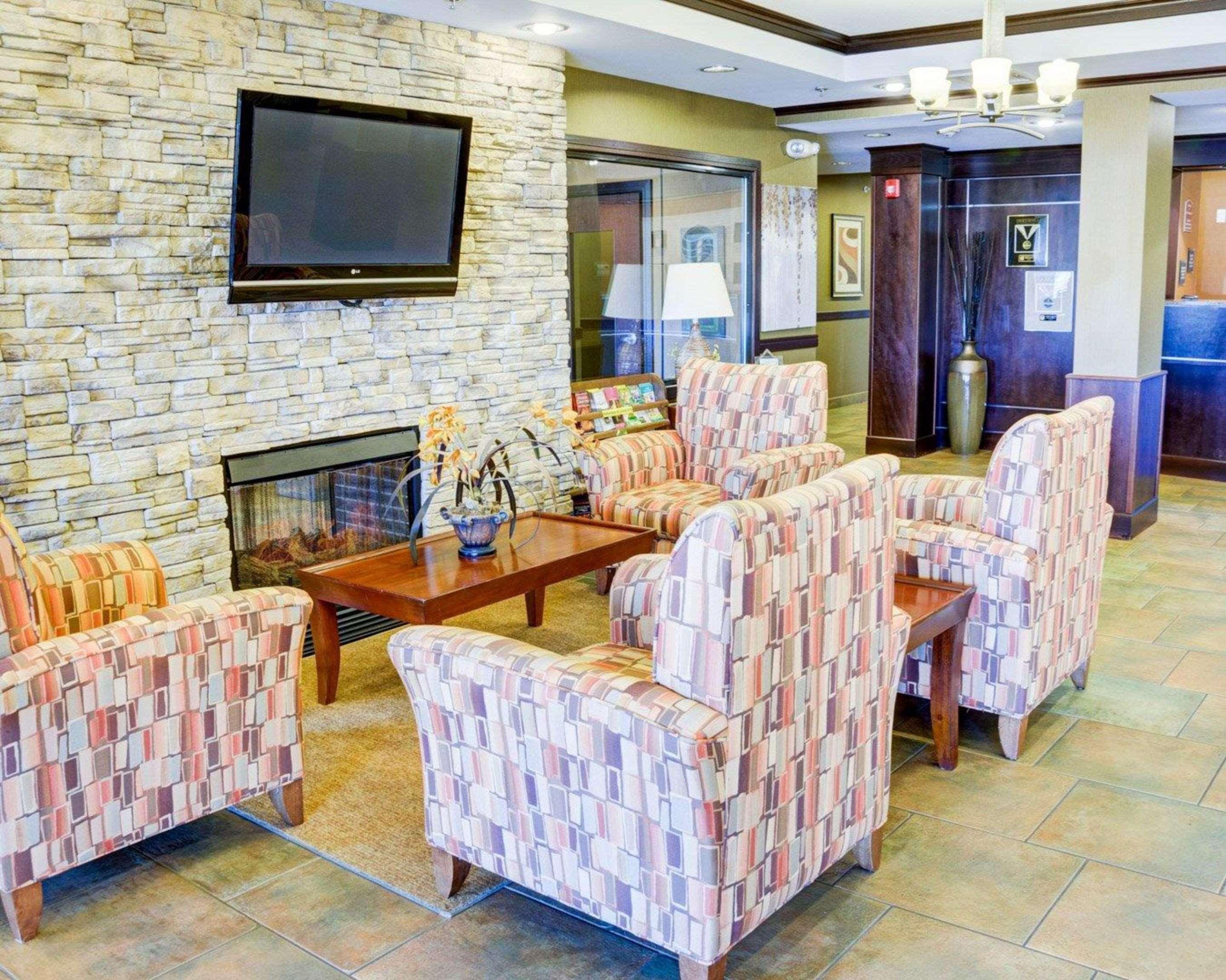 Comfort Inn & Suites Russellville I-40 Экстерьер фото