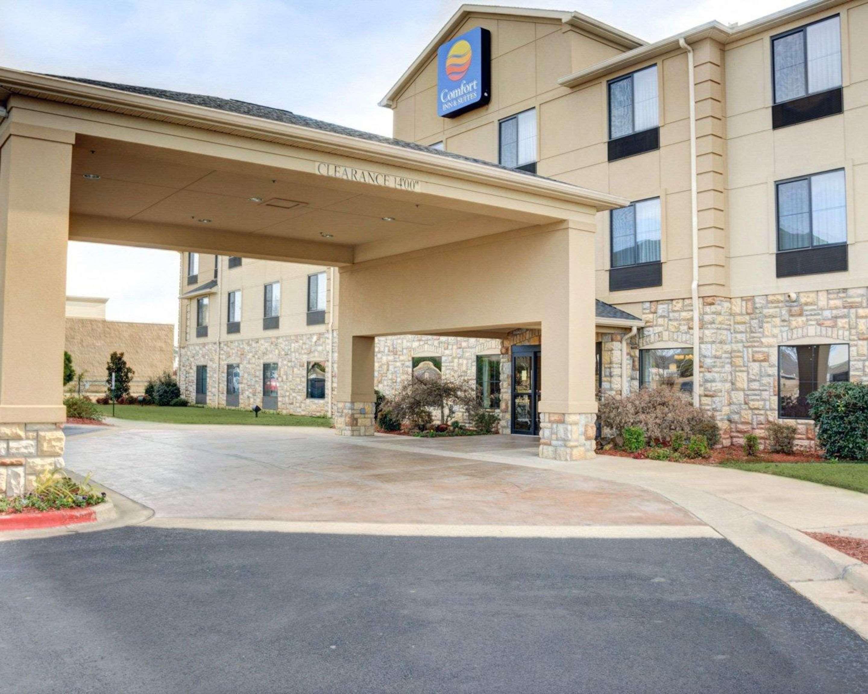 Comfort Inn & Suites Russellville I-40 Экстерьер фото