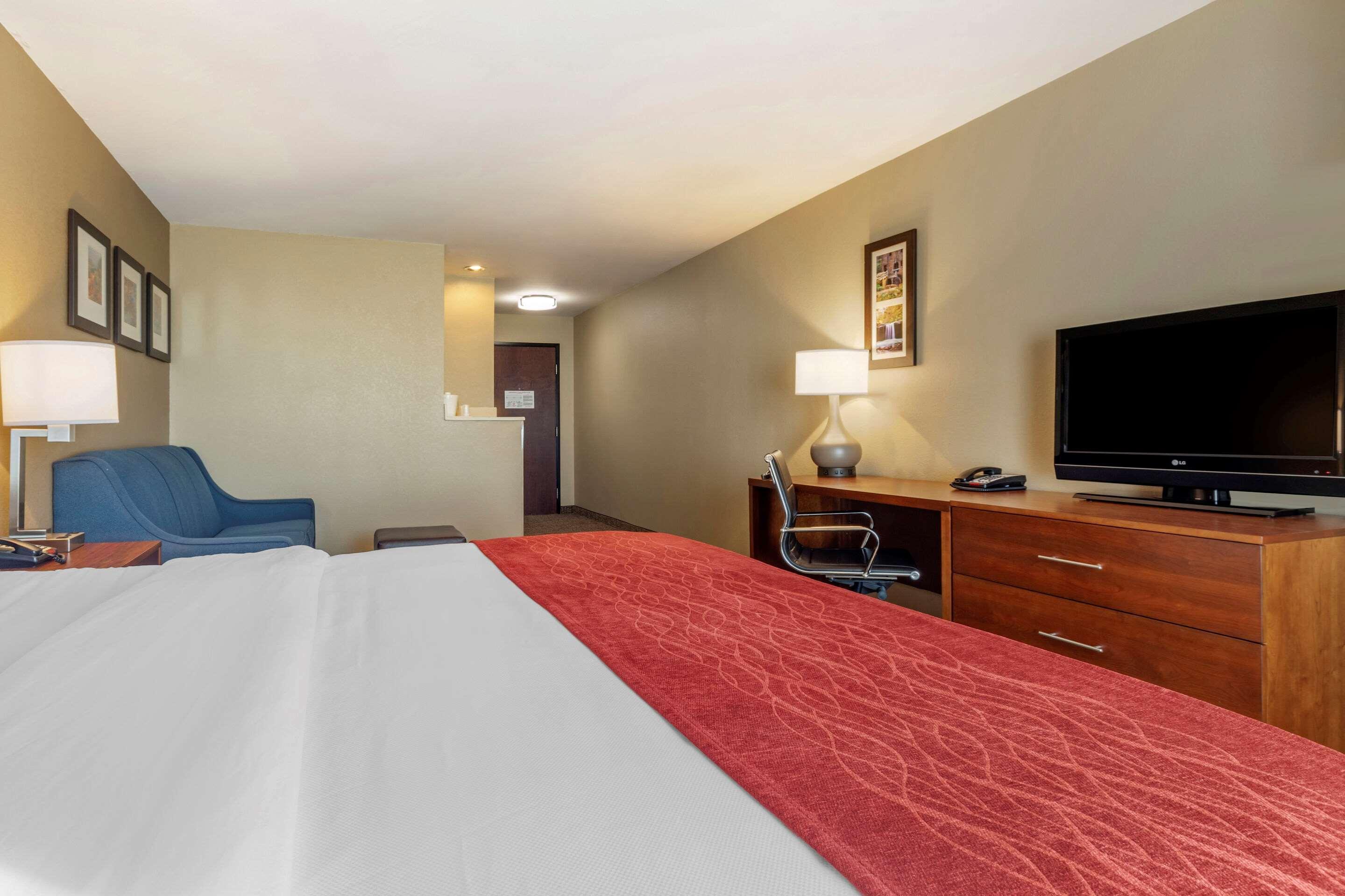 Comfort Inn & Suites Russellville I-40 Экстерьер фото