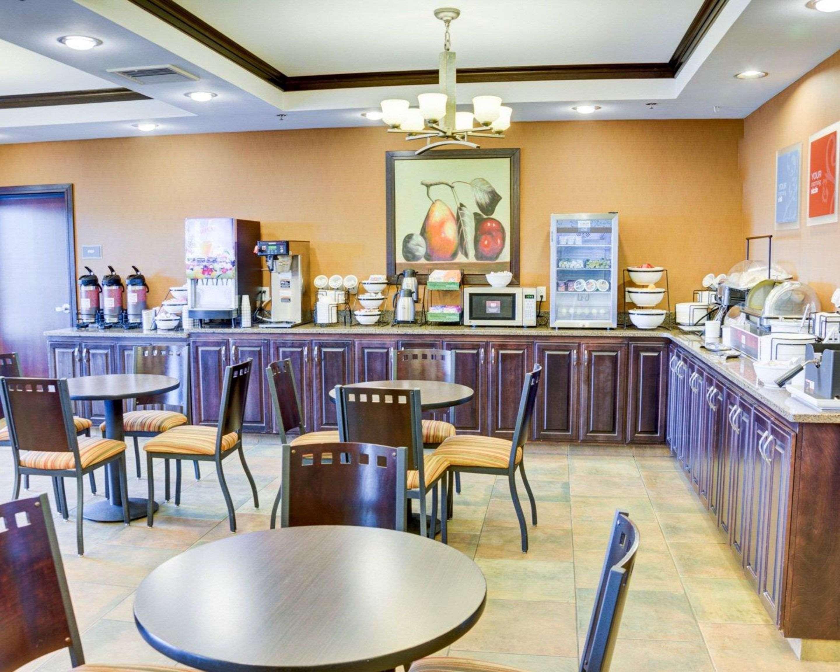 Comfort Inn & Suites Russellville I-40 Экстерьер фото
