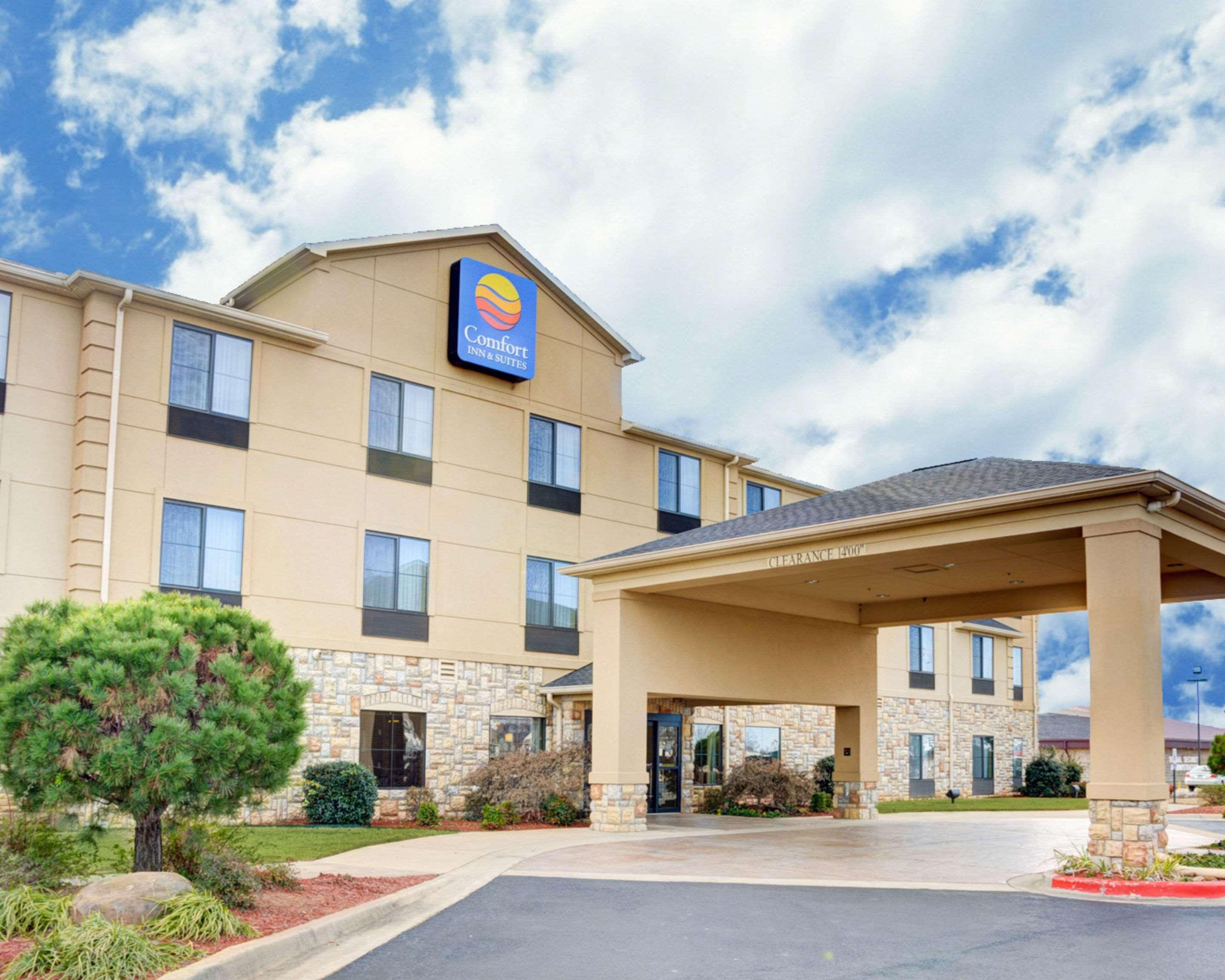 Comfort Inn & Suites Russellville I-40 Экстерьер фото